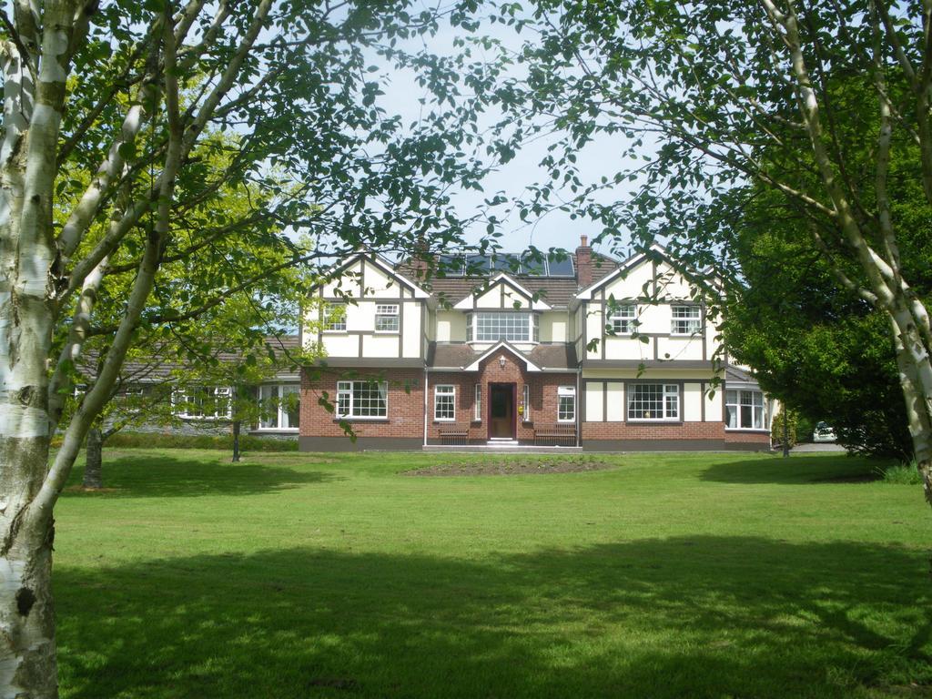 Bed and Breakfast Redwood Килларни Экстерьер фото