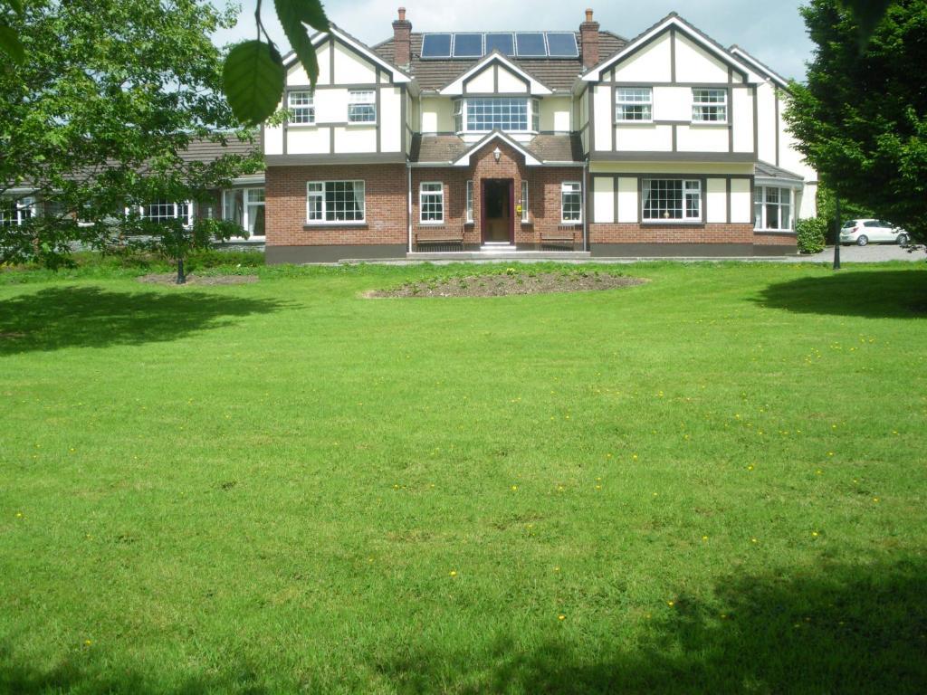Bed and Breakfast Redwood Килларни Экстерьер фото